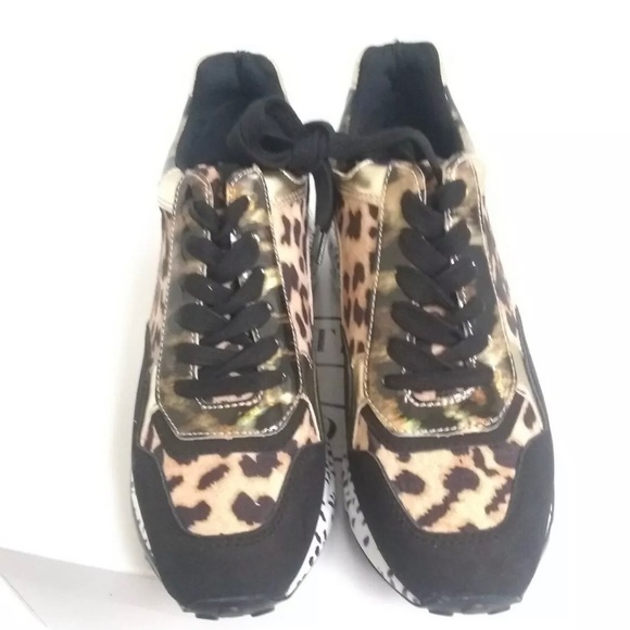 ⭐️ NWOB Steve Madden Bena Sneakers - Picture 2 of 4